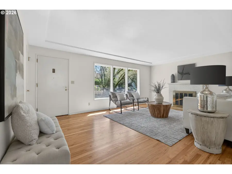 4305 NE Hazelfern Pl, Portland, OR 97213 - #3