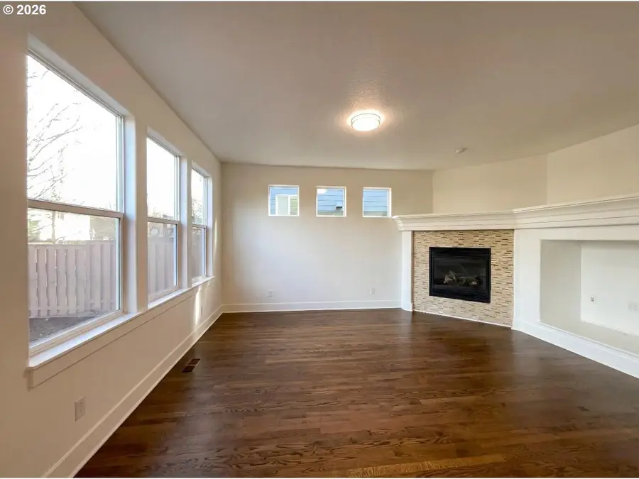 10989 SW Oneida St, Tualatin, OR 97062 - #3