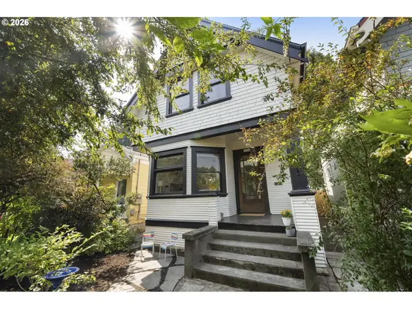 4026 SE Caruthers St, Portland, OR 97214