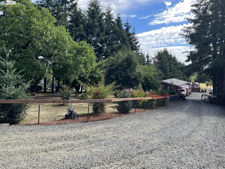 1960 SE Uglow Ave, Dallas, OR 97338 - #3