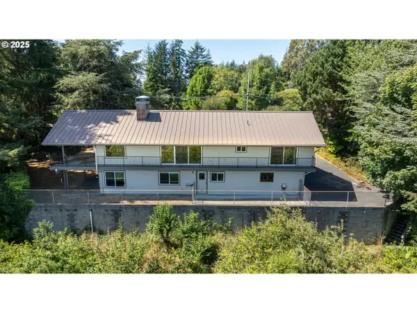 2520 Koos Bay Blvd, CoosBay, OR 97420
