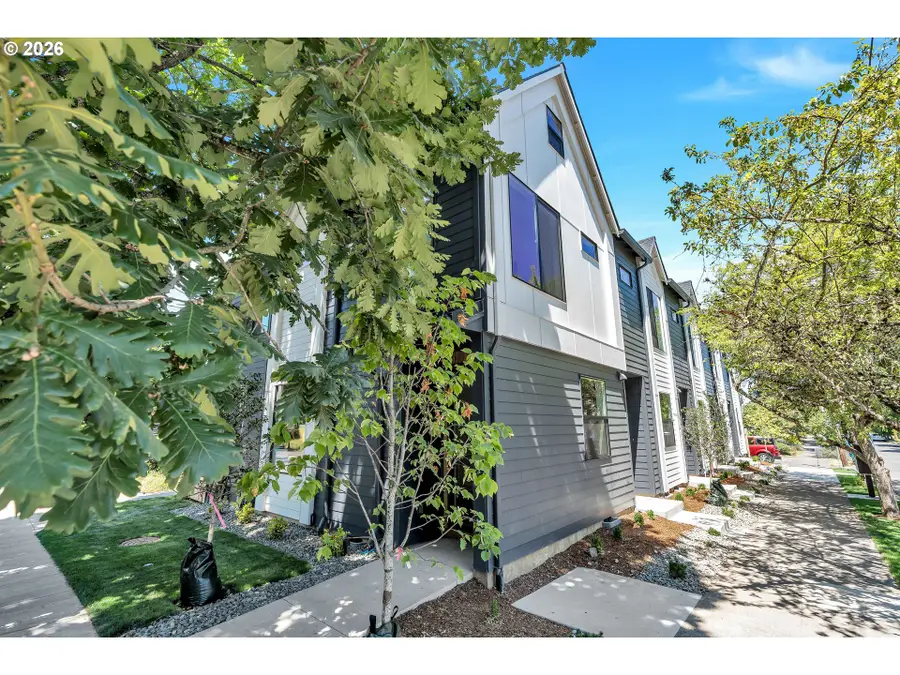 2381 SE 45th Ave, Portland, OR 97215 - #3