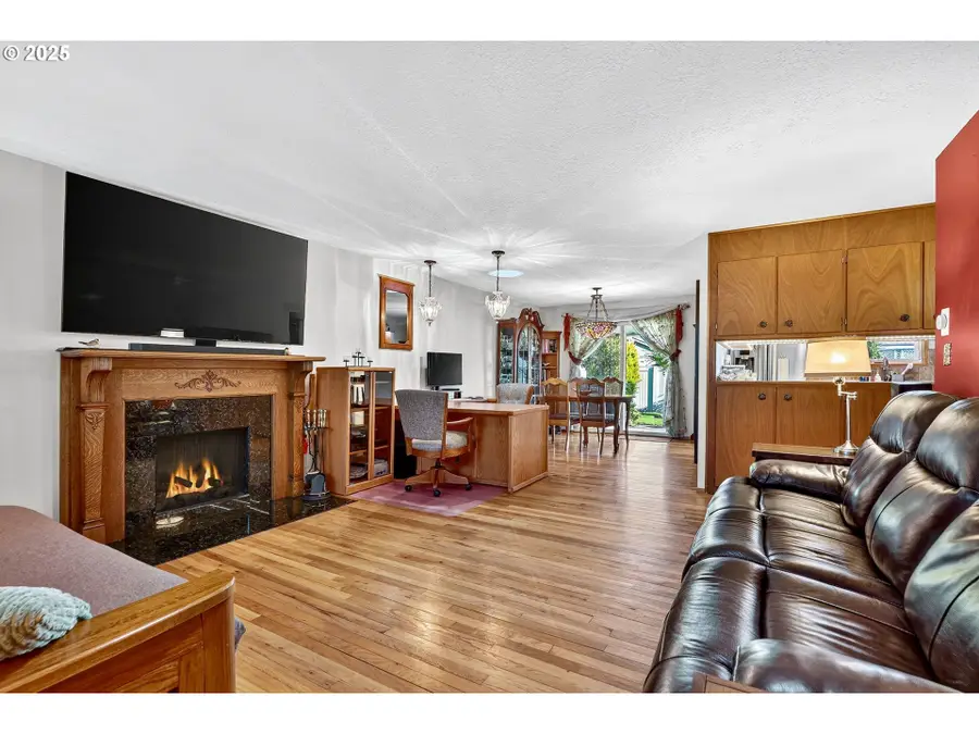 1174 Dellmoor Way, Woodburn, OR 97071 - Image #2