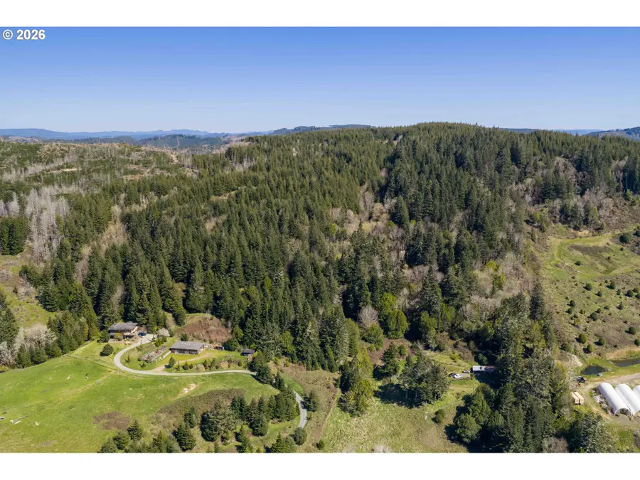 1 Stargazer Ln, Coquille, OR 97423 - #3