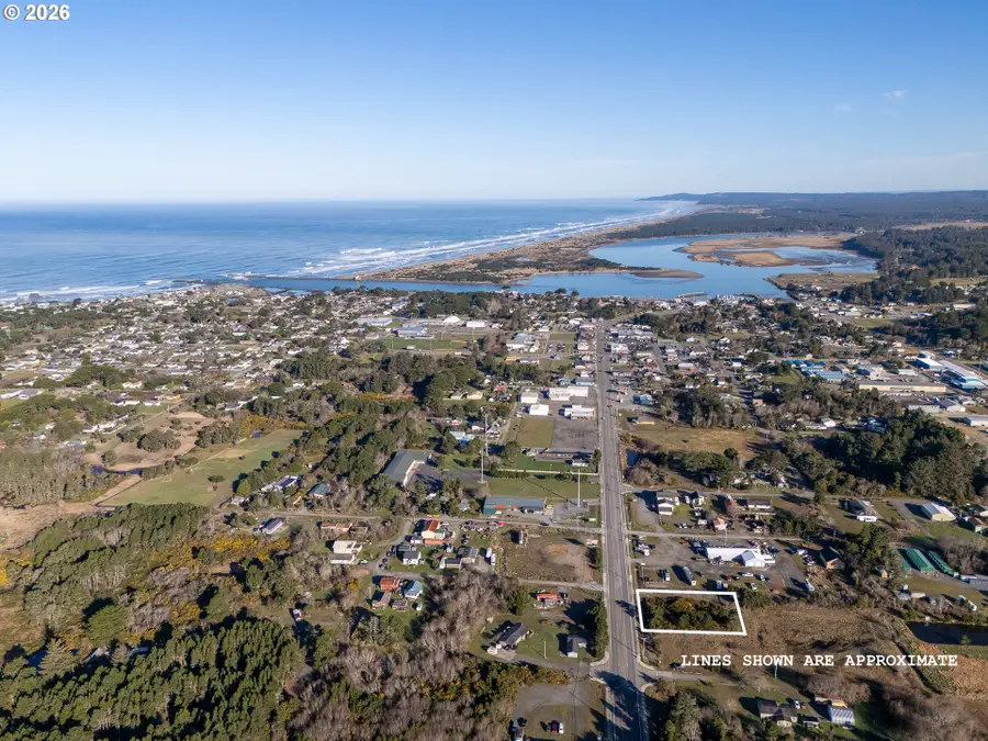 Highway 101 #2000/01, Bandon, OR 97411 - #2
