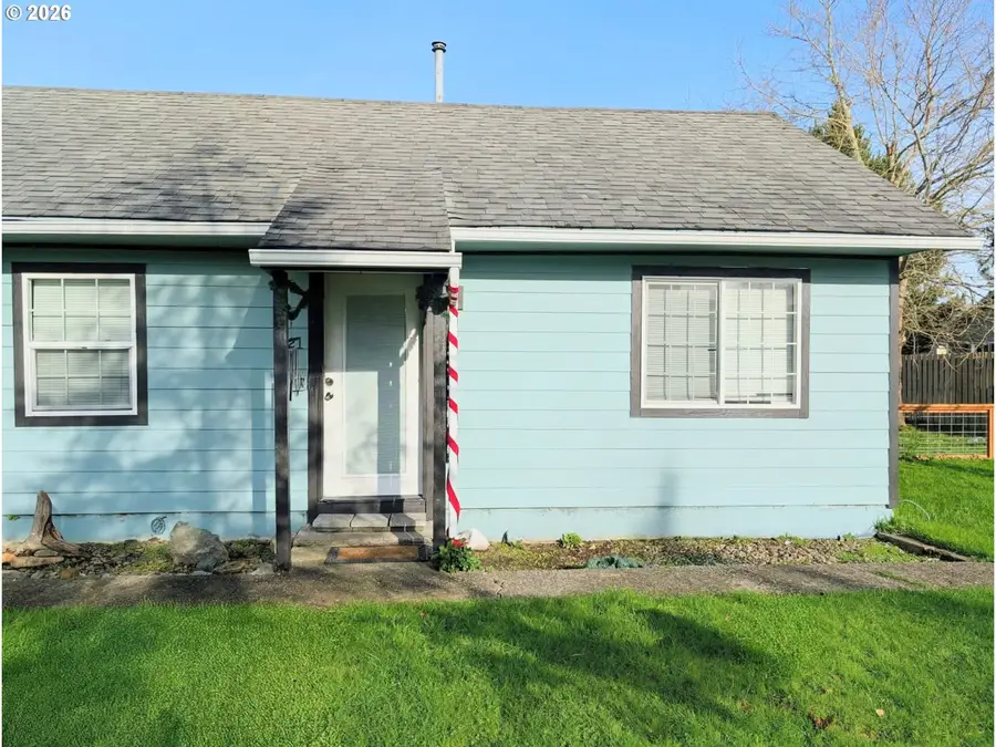 221 231 SW 2nd St, Warrenton, OR 97146 - Image #2