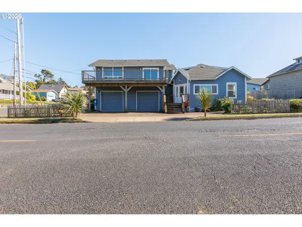 561 W Olive St, Newport, OR 97365
