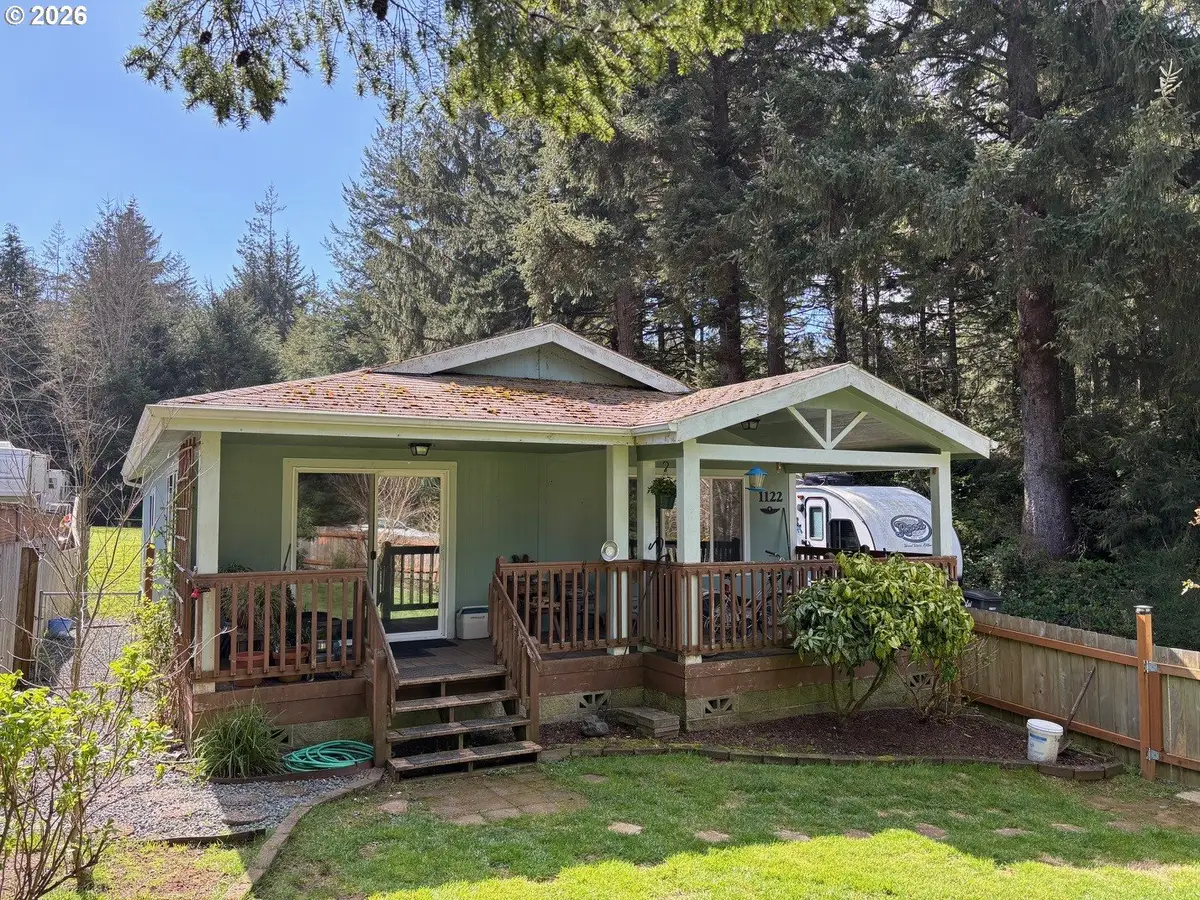 1122 SE 9th St, Bandon, OR 97411 - #1