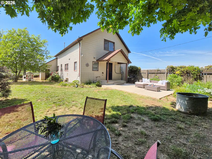1290 Oak Villa Rd, Dallas, OR 97338 - #2