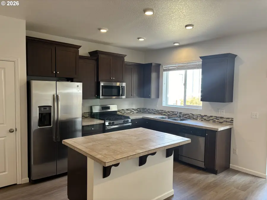 21662 SW Berkshire Ter, Sherwood, OR 97140 - #3