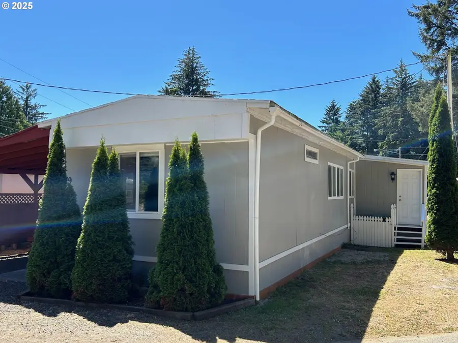 5170 Grand Ave #19, Florence, OR 97439 - Image #2