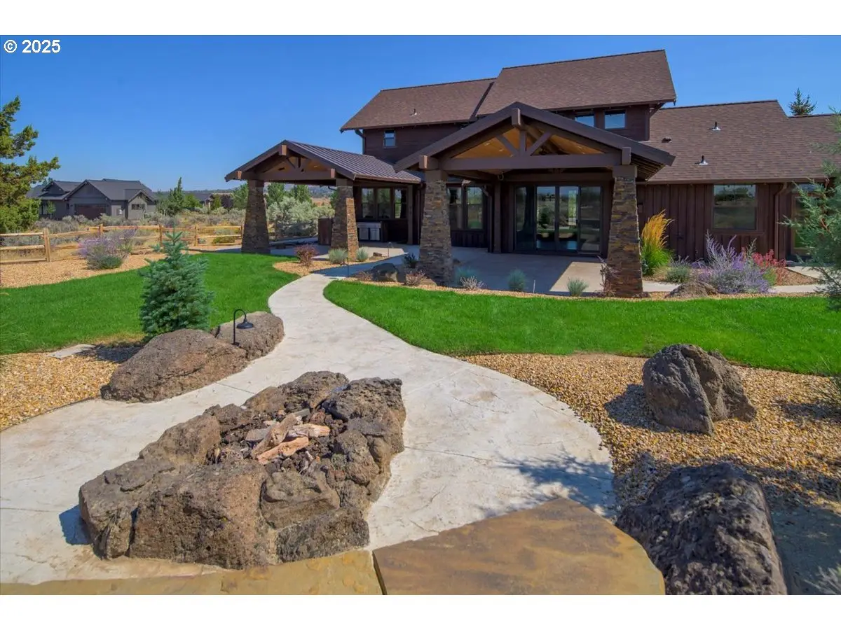 16660 SW Ranchview Ct, Powell Butte, OR 97753 - Image #1