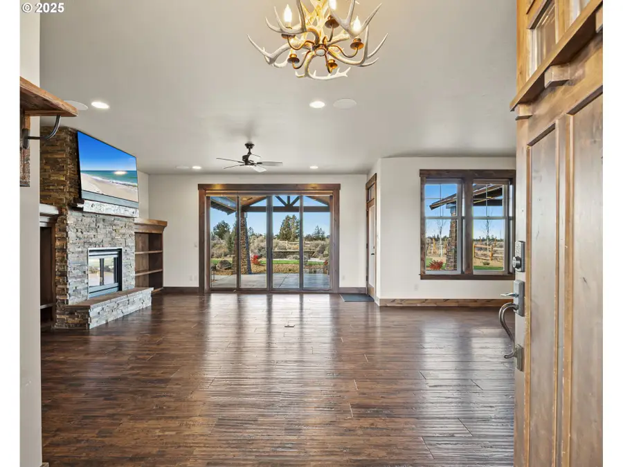 16660 SW Ranchview Ct, Powell Butte, OR 97753 - Image #3