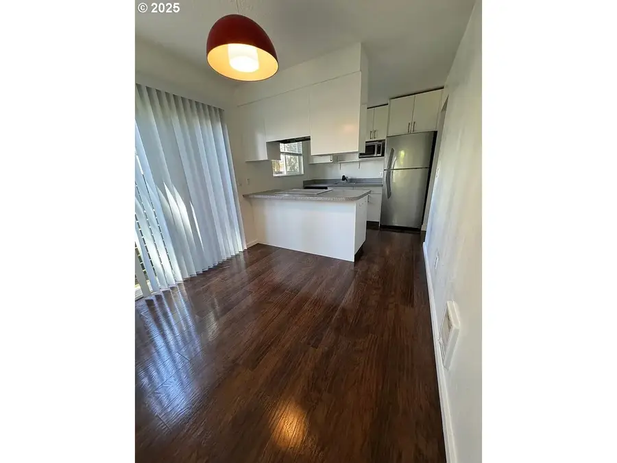 117 SE 30th Pl, Portland, OR 97214 - Image #2