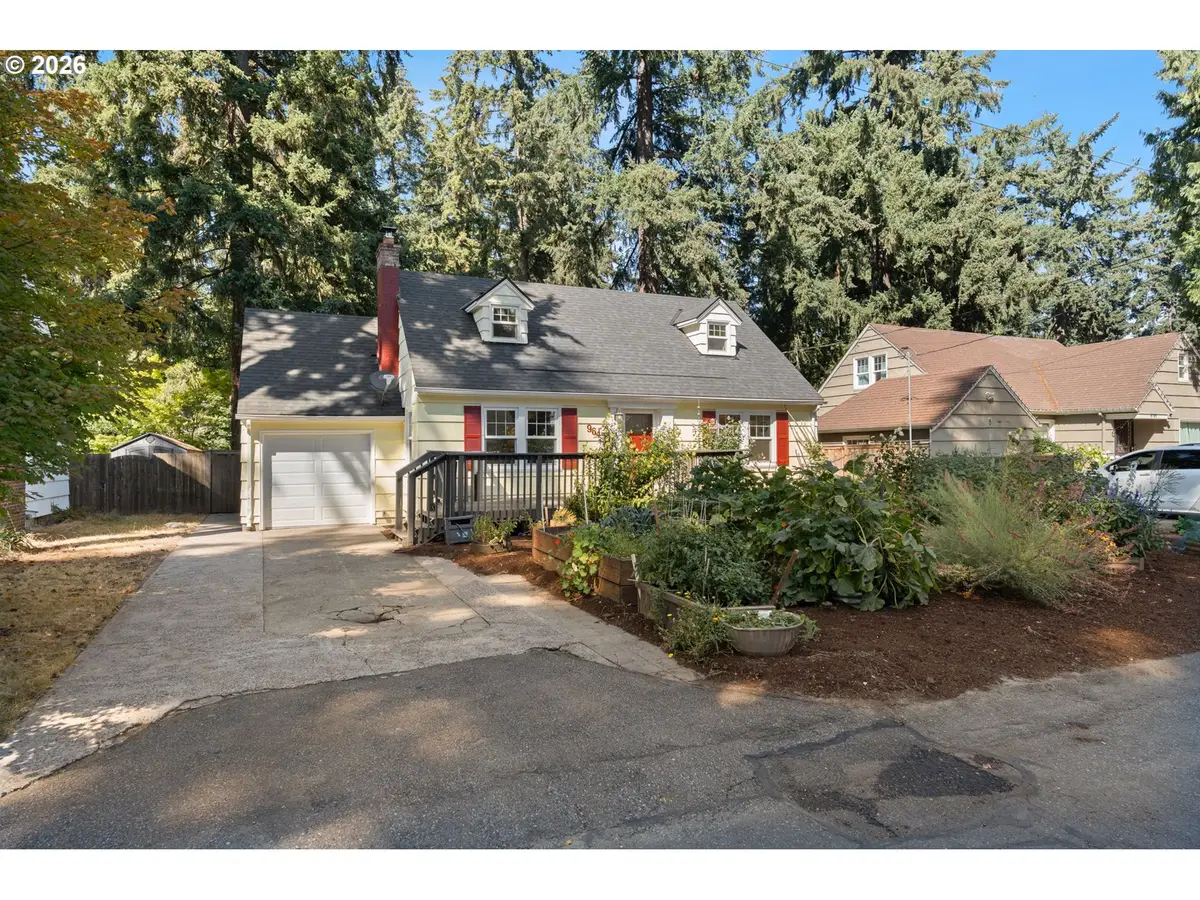 9645 NE Mason St, Portland, OR 97220 - #1