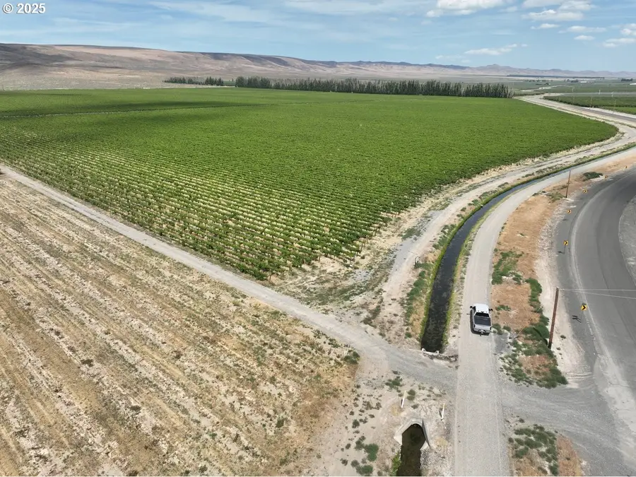 Wahluke Rd Sw, Mattawa, WA 99349 - Image #2