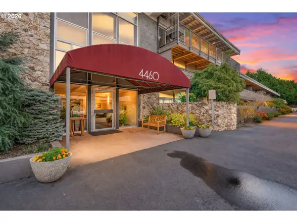 4460 SW Scholls Ferry Rd #3, Portland, OR 97225