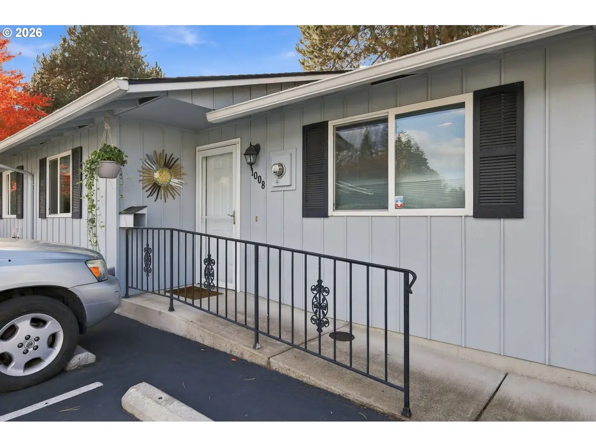 1008 W L St, Springfield, OR 97477 - #1
