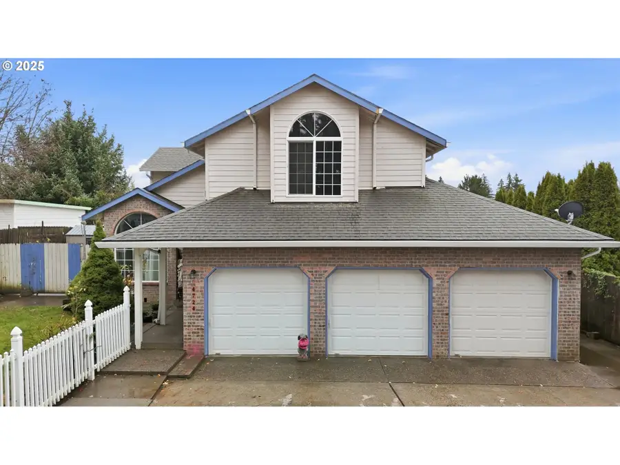 4724 SE Powell Valley Rd, Gresham, OR 97080 - Image #2
