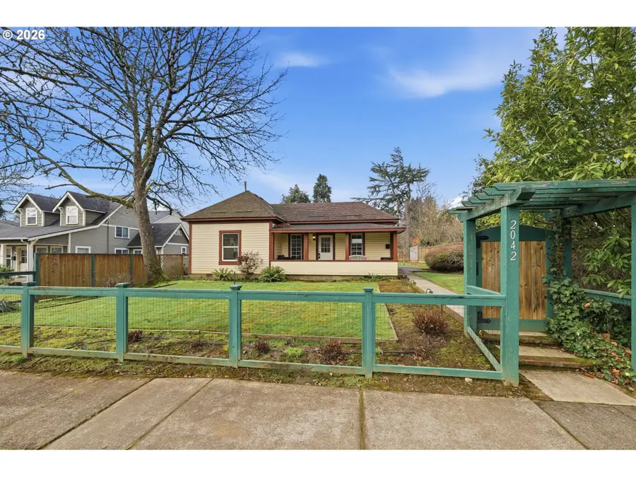 2042 Onyx St, Eugene, OR 97403 - Image #2