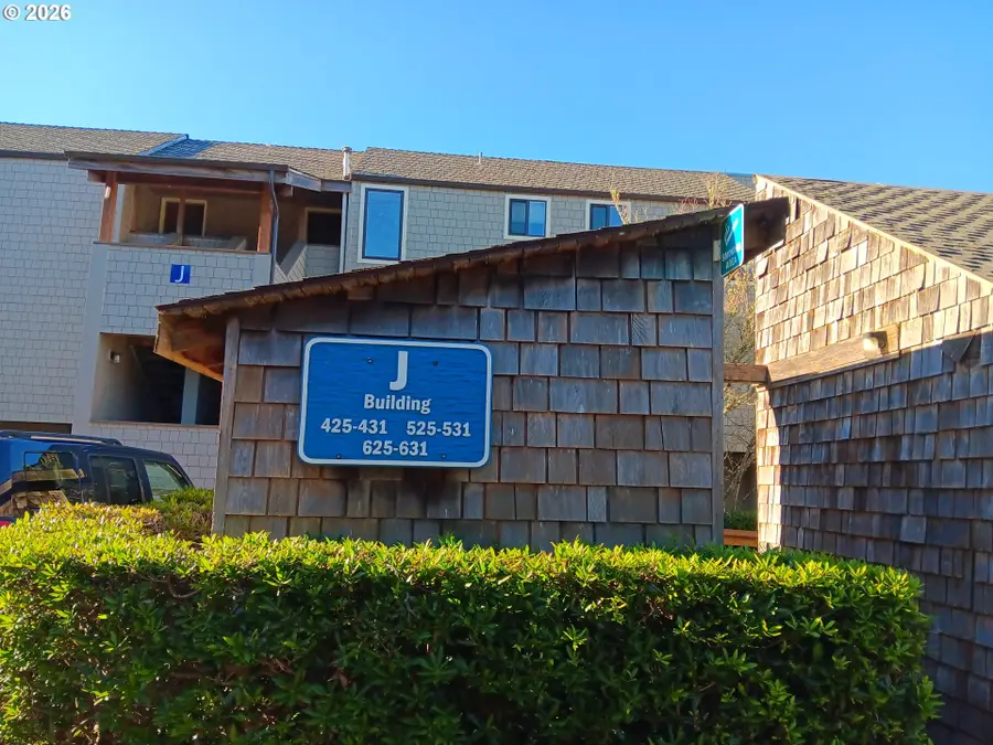 1000 SE Bay Blvd #J-427, Newport, OR 97365 - Image #2