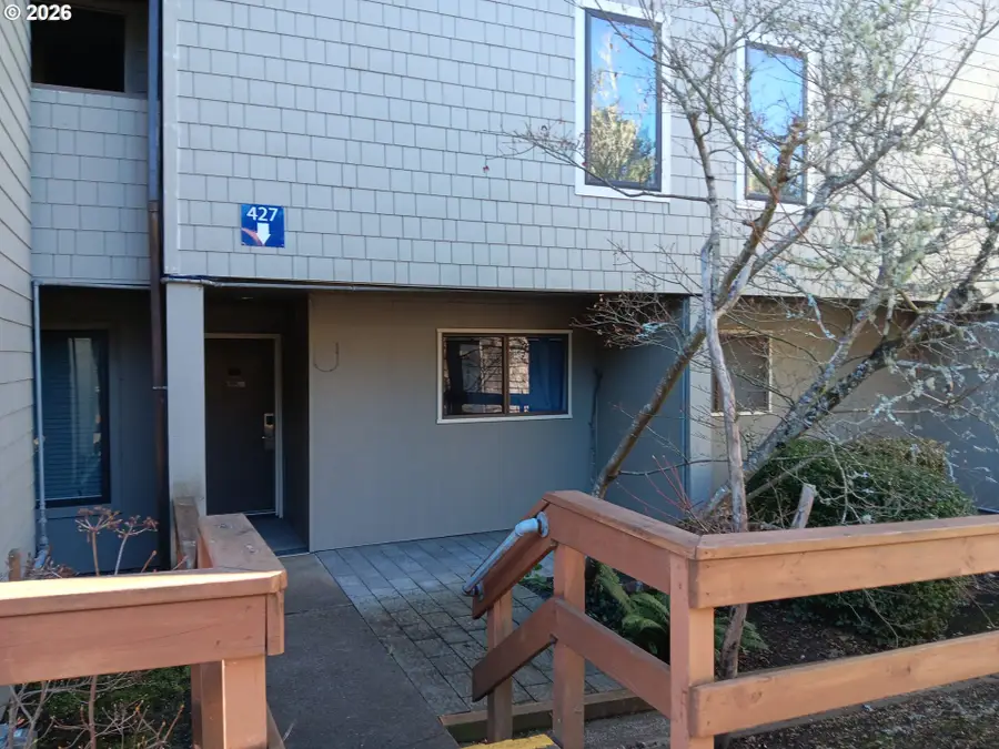 1000 SE Bay Blvd #J-427, Newport, OR 97365 - Image #3