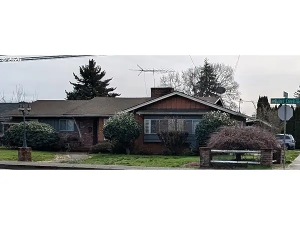 240 NW Baker Creek Rd, McMinnville, OR 97128