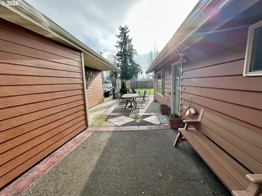 5664 High Banks Rd, Springfield, OR 97478 - Image #3