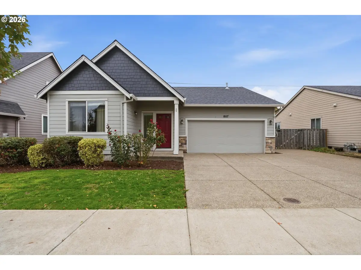 807 NE Pintail St, Silverton, OR 97381 - #1