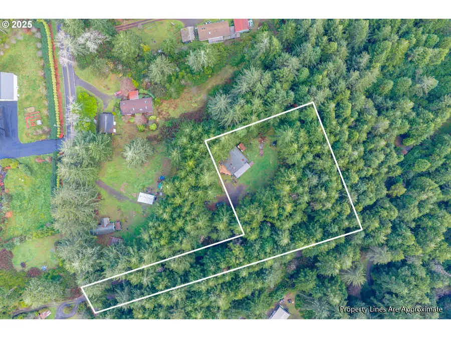 62299 Crown Point Rd, Coos Bay, OR 97420 - Image #3