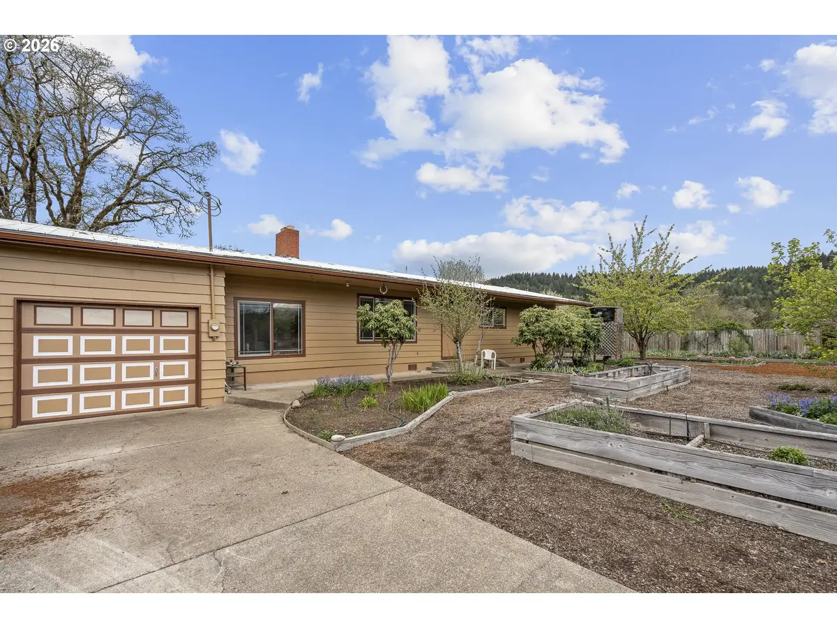 8775 Fort Hill Rd, Willamina, OR 97396 - #1