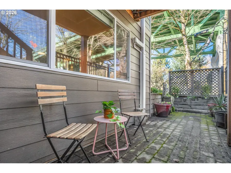 8682 N Willamette Blvd, Portland, OR 97203 - #2