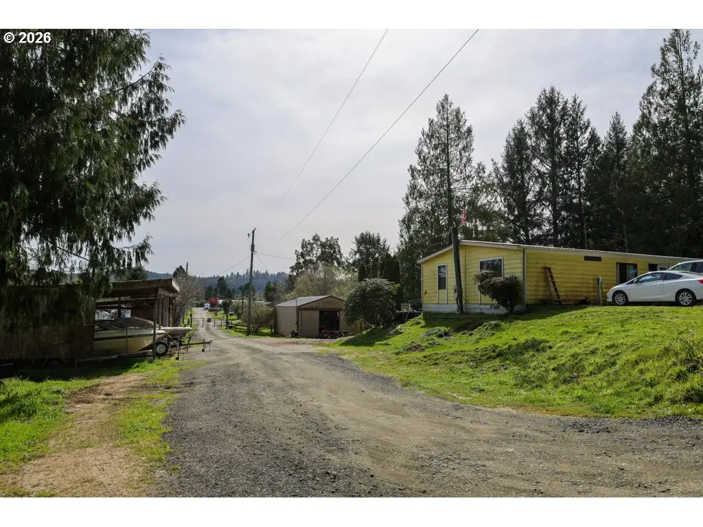 515 Rugh Ln, Lakeside, OR 97449 - #1
