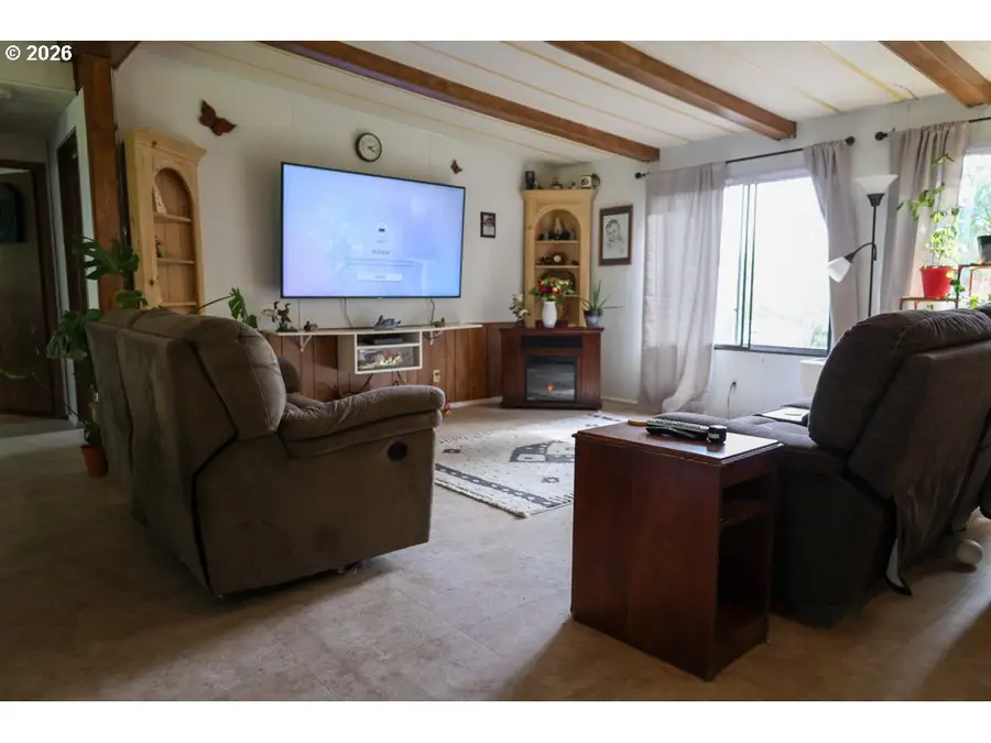 515 Rugh Ln, Lakeside, OR 97449 - #3