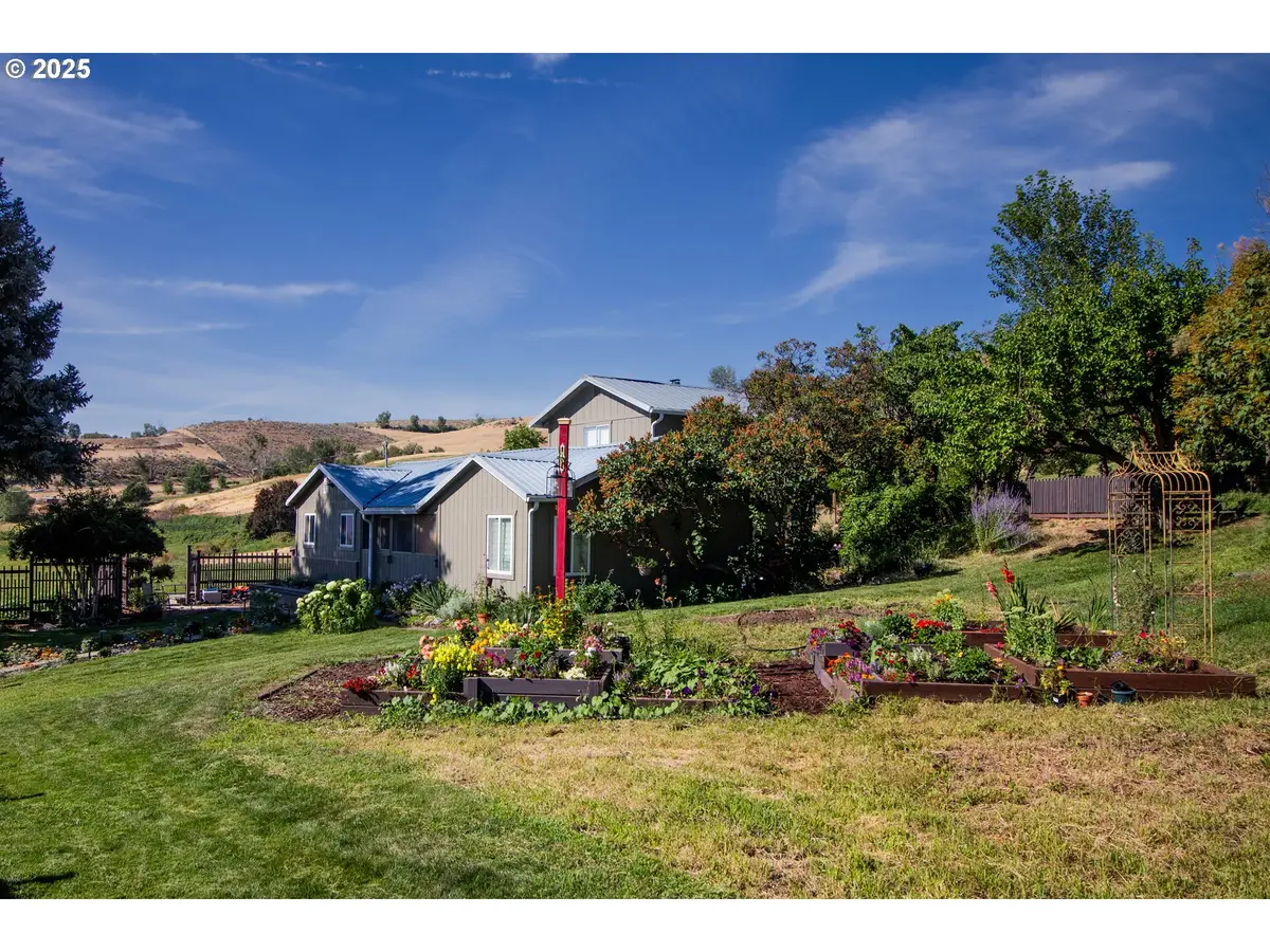 43580 Old Foothill Rd, Richland, OR 97870 - Image #1