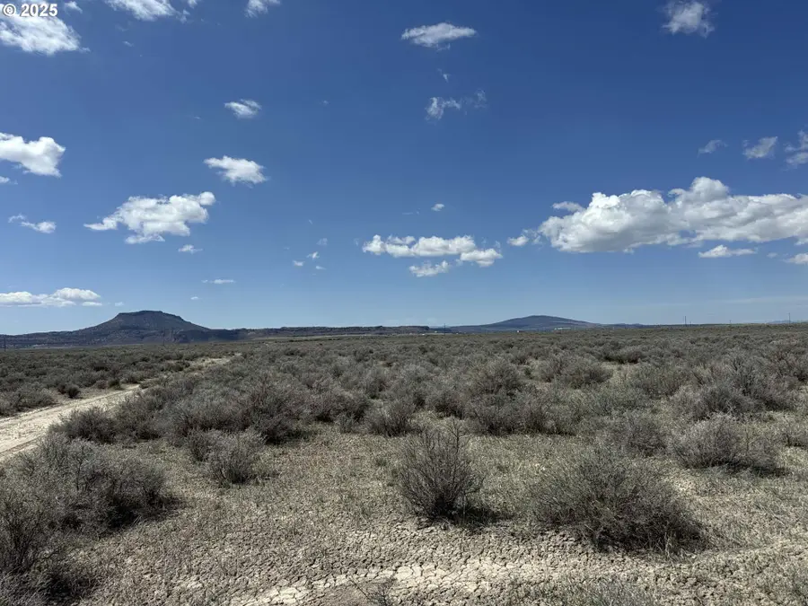 Oil Dri Rd #2700, Silver Lake Fort Rock, OR 97641 - Image #2