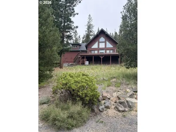 141245 Red Cone Dr, CrescentLake, OR 97733