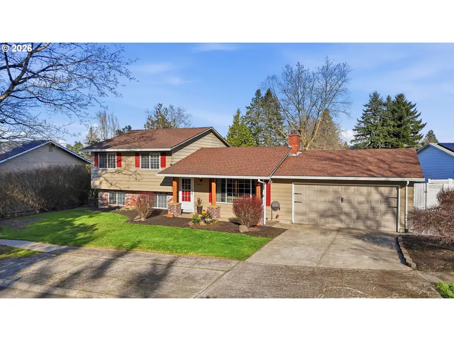 3820 SE Stott Cir, Troutdale, OR 97060 - #2