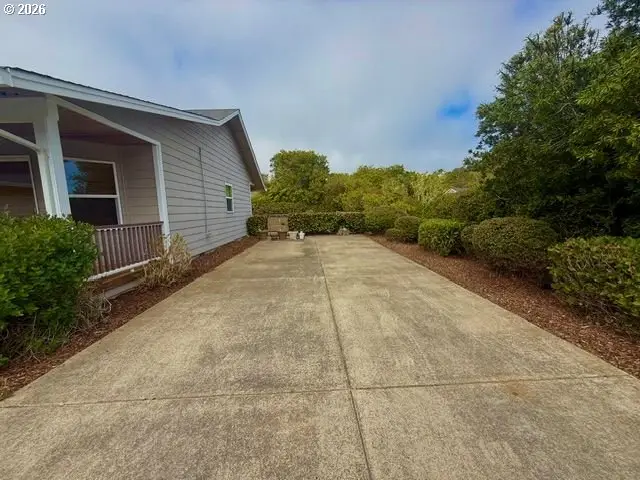 4797 Cloudcroft Ln, Florence, OR 97439 - #3