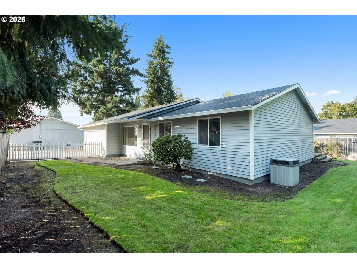 2706 SE Minter Bridge Rd, Hillsboro, OR 97123 - Image #1