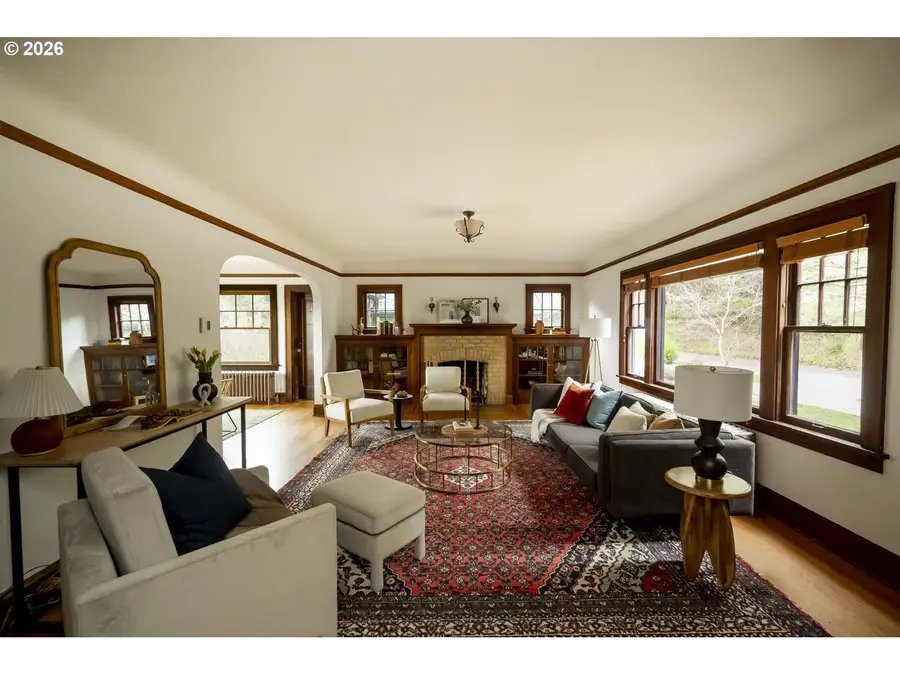 506 SW Hamilton St, Portland, OR 97239 - #2