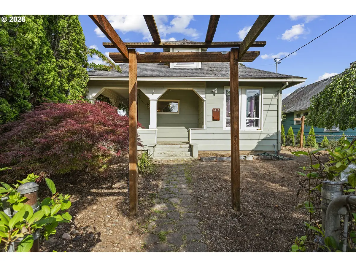 5816 SE 84th Ave, Portland, OR 97266 - #1