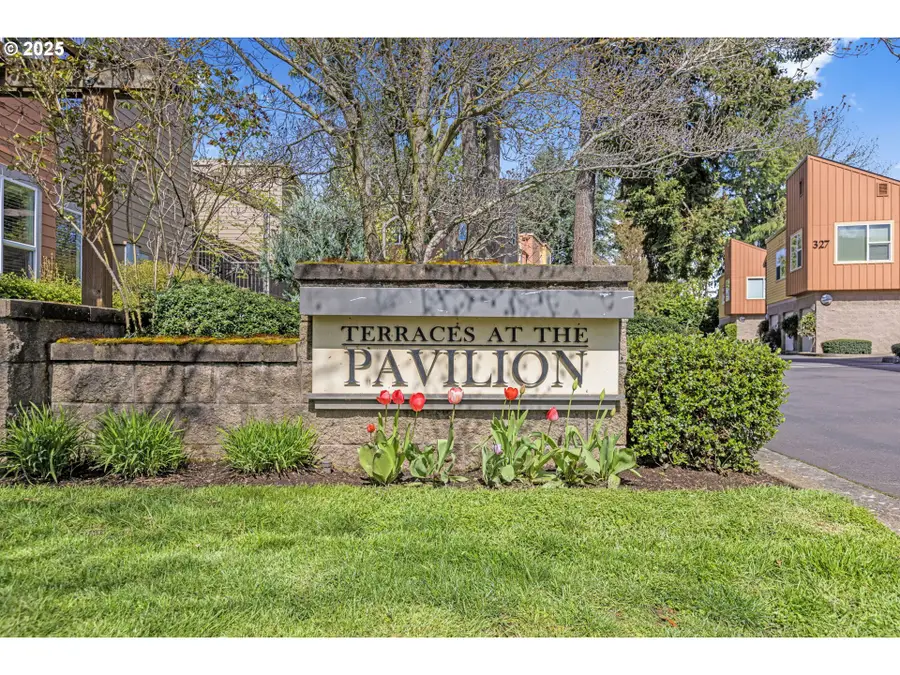 347 Rustic Pl #1, Eugene, OR 97401 - Image #3