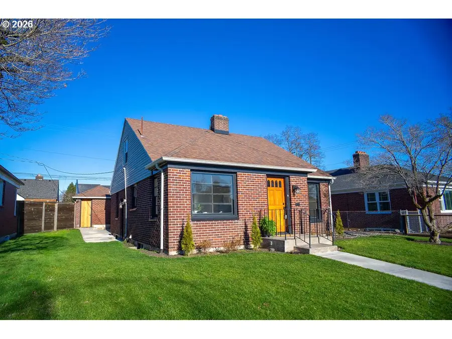 118 E 38th St, Vancouver, WA 98663 - #2