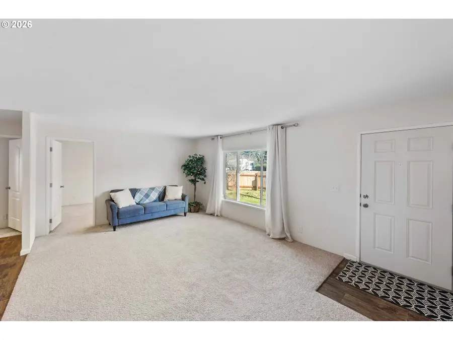 64274 Saddler Rd, Coos Bay, OR 97420 - Image #3