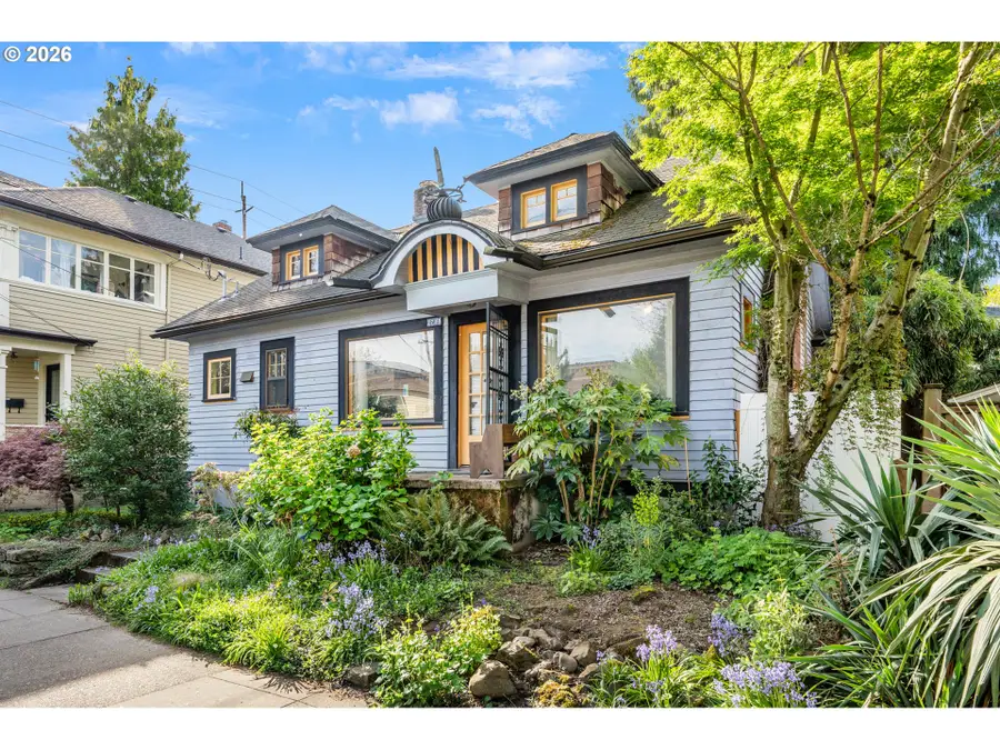 2714 NE Everett St, Portland, OR 97232 - #2