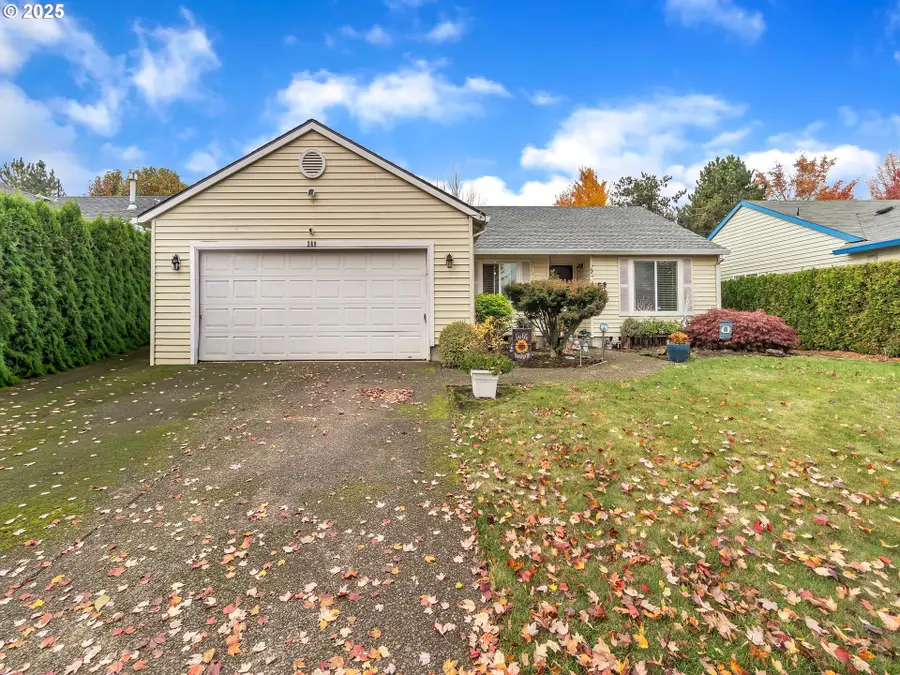 289 Harvard Dr, Woodburn, OR 97071 - #2