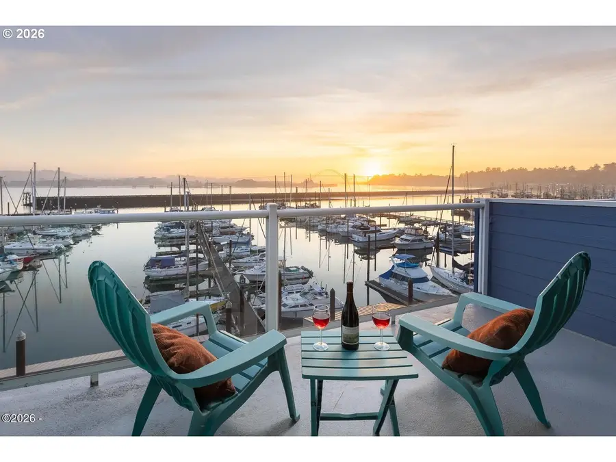 890 SE Bay Blvd #305, Newport, OR 97365 - Image #3