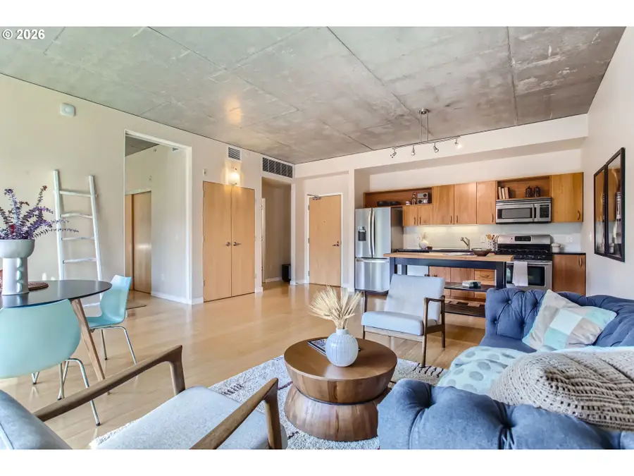 1234 SW 18th Ave #303, Portland, OR 97205 - #3