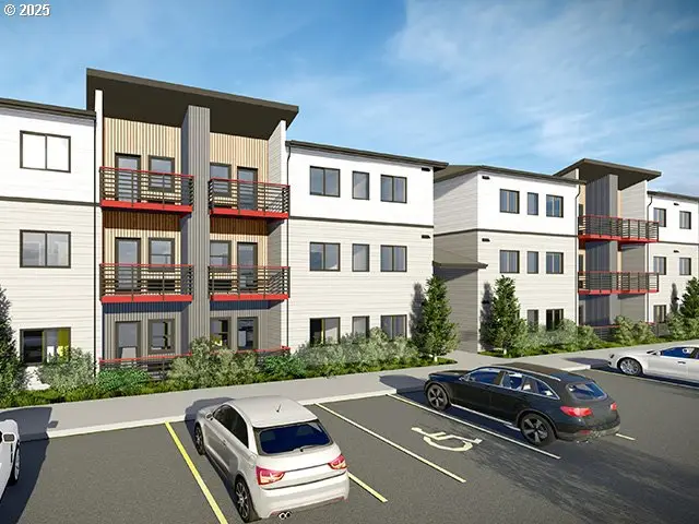 119 N Pacific Hwy, Woodburn, OR 97071 - Image #2